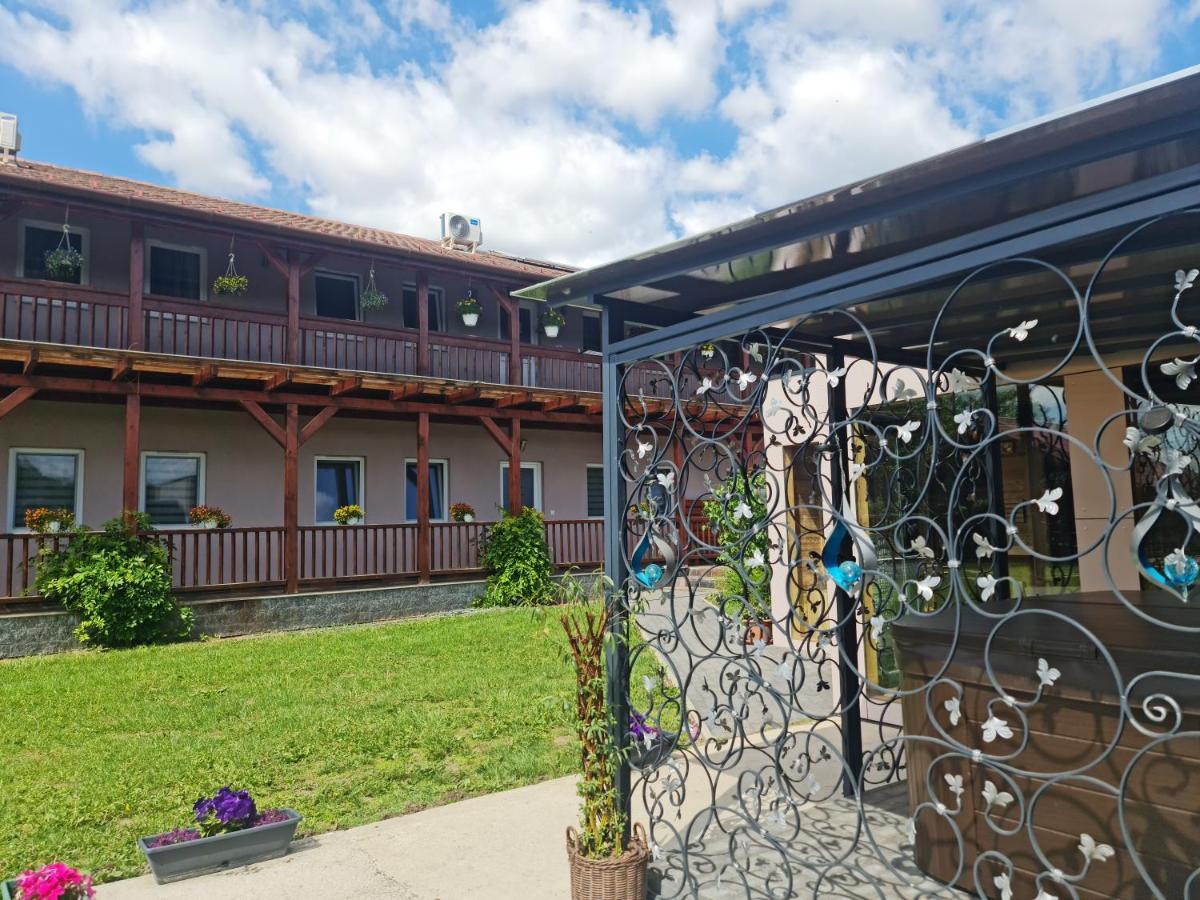 Sweet Life Wellness Apartments Egerszalók Eksteriør billede